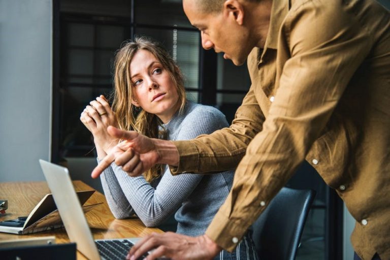 3 Girl business group Conversation 2018 pexels.com rawpixel.com photo credit