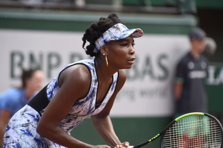 Paris,-,May,31:,Venus,Williams,(usa),Competes,Against,Kurumi